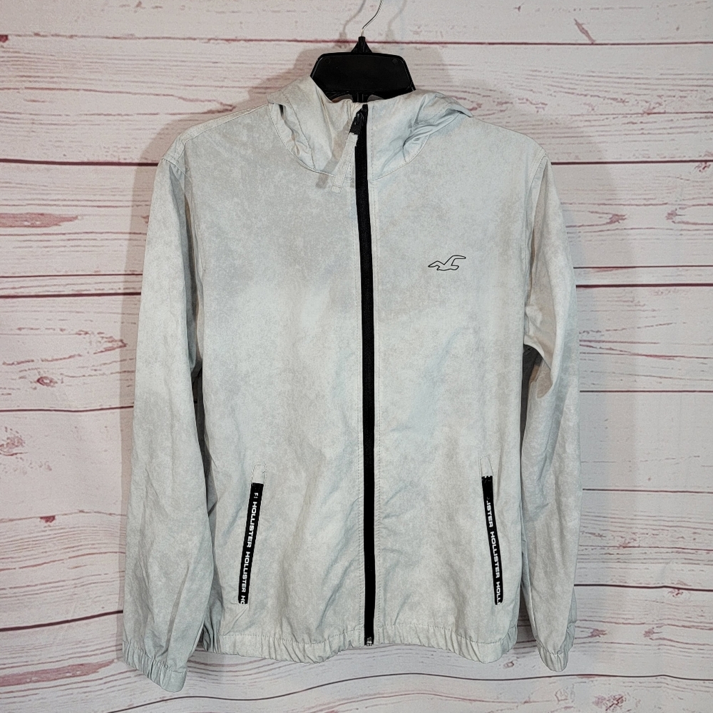 Hollister Grey Epic Flex windbreaker XS